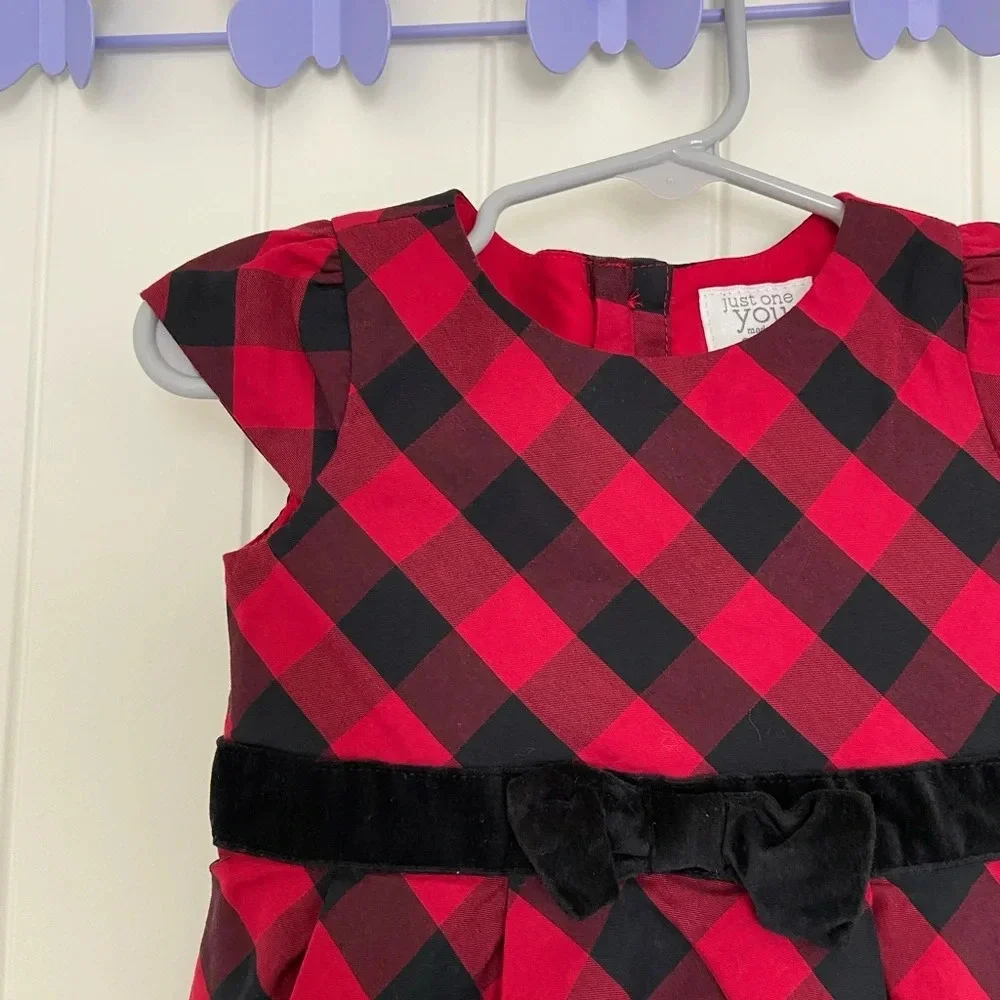 NWOT | Carter’s baby girl’s special occasion‎ plaid patterned dress — 12 months